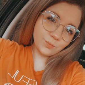 Meet your Posher, Chelsie